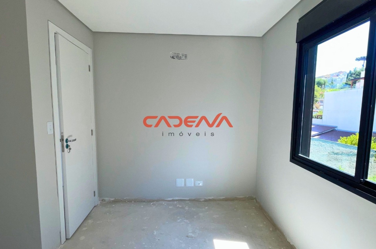 Sobrado à venda no Mercês: 