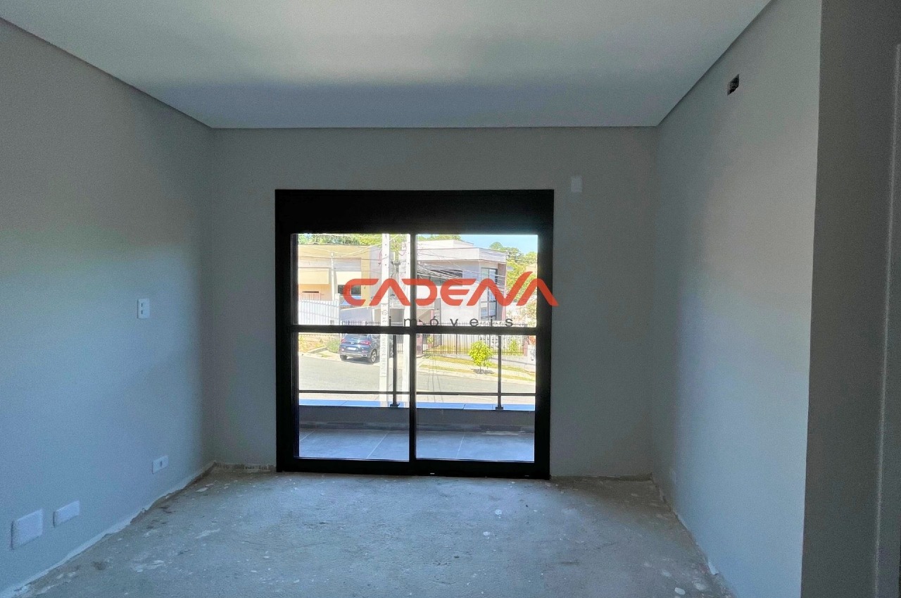 Sobrado à venda no Mercês: 