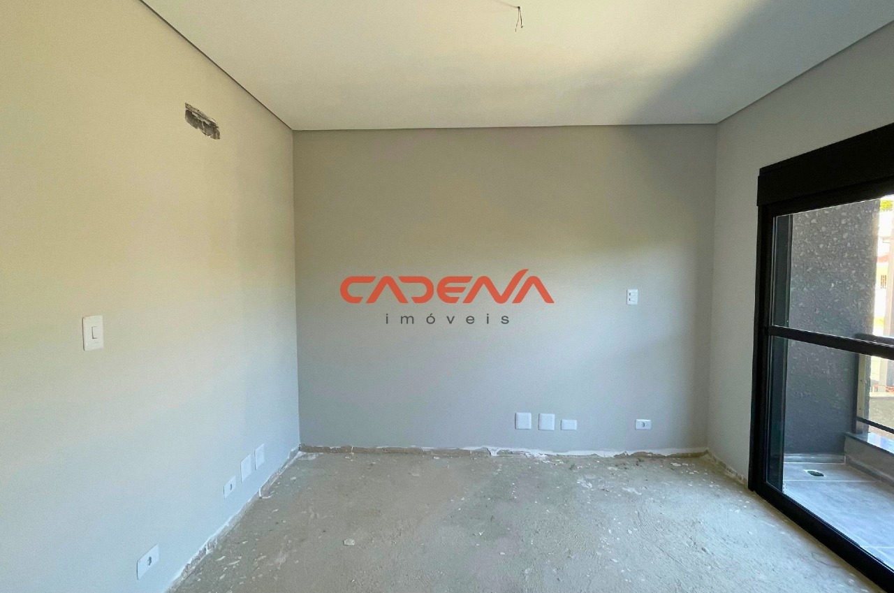 Sobrado à venda no Mercês: 