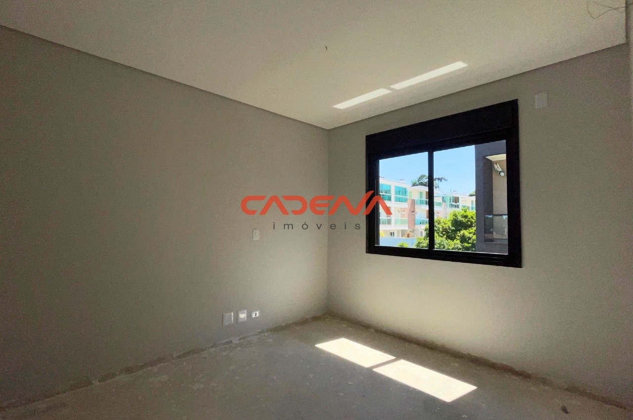 Sobrado à venda no Mercês: 