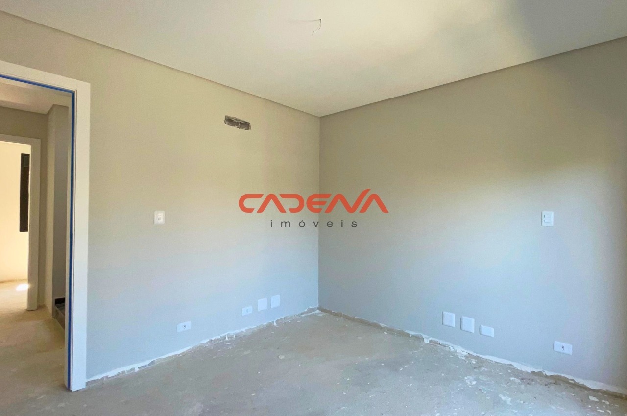 Sobrado à venda no Mercês: 