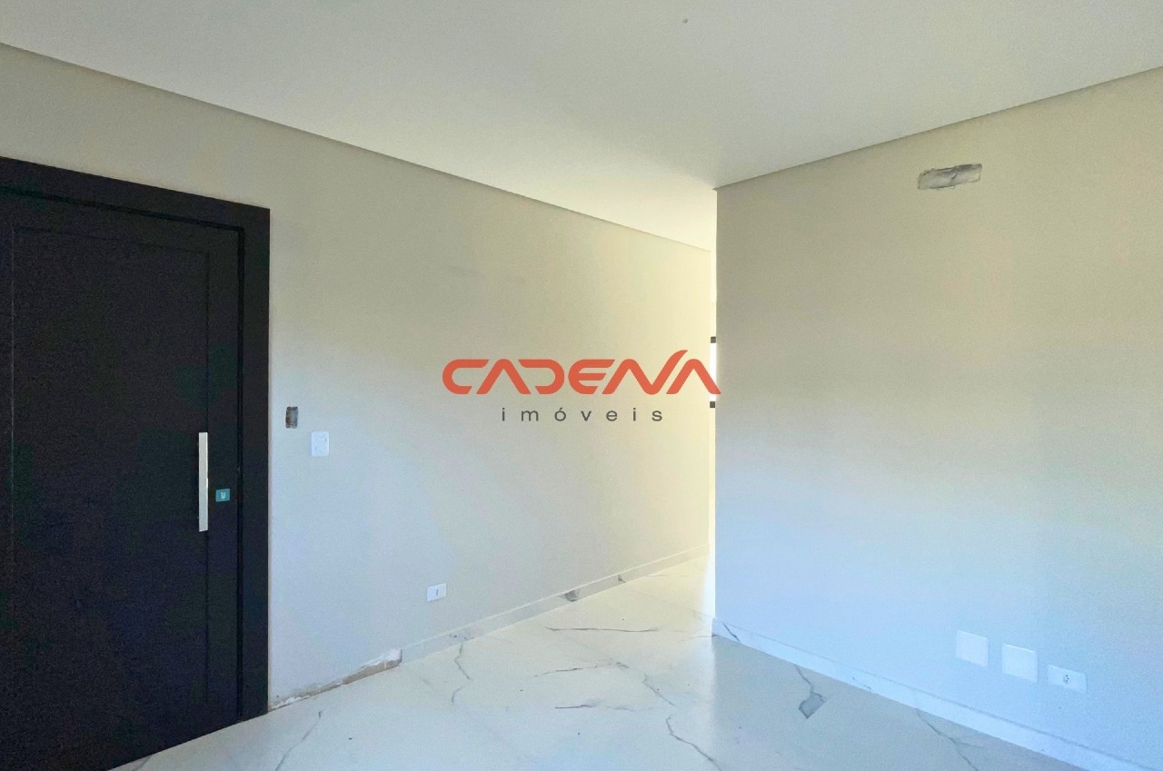 Sobrado à venda no Mercês: 