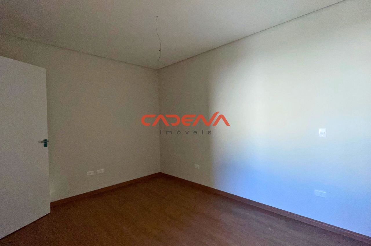 Sobrado à venda no Mercês: 