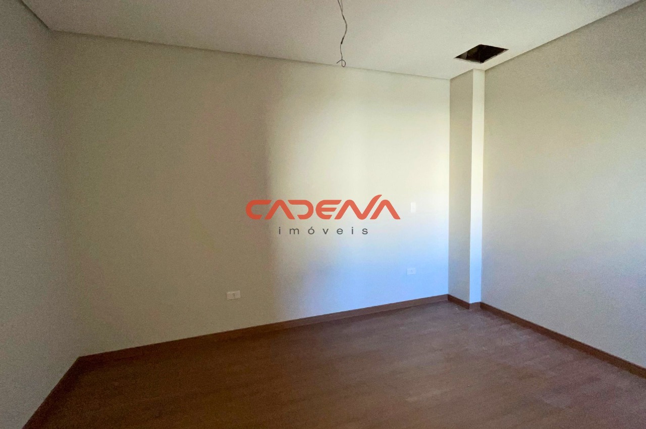 Sobrado à venda no Mercês: 