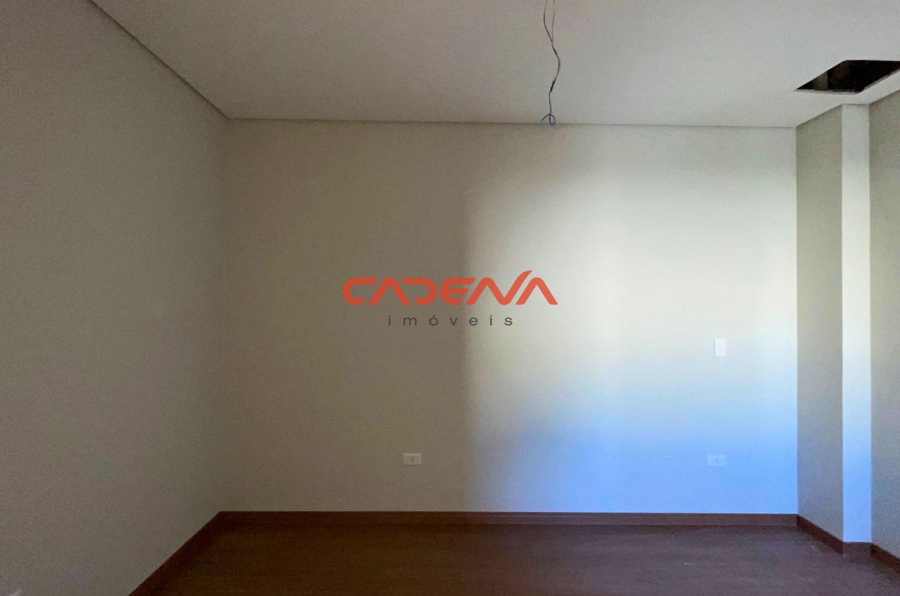 Sobrado à venda no Mercês: 