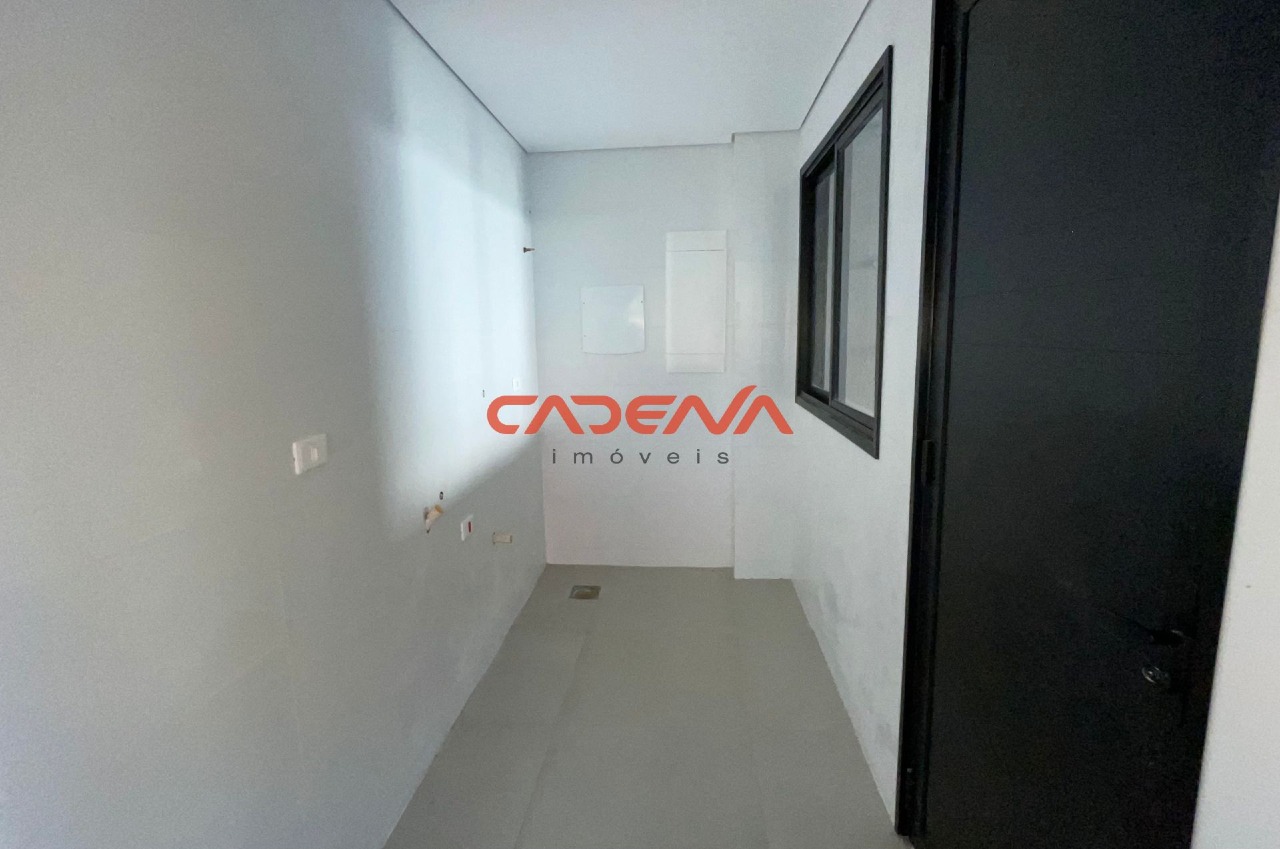 Sobrado à venda no Mercês: 