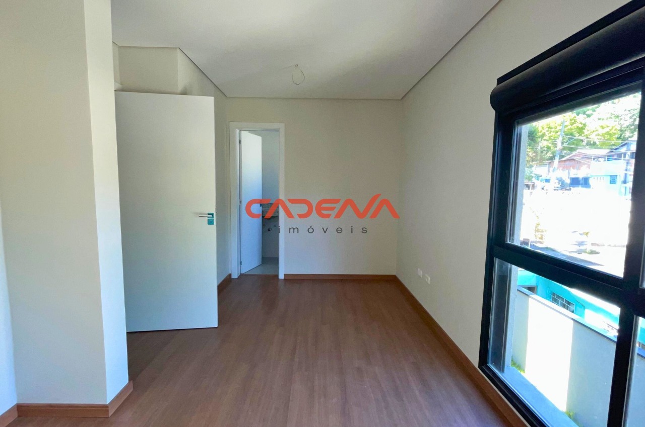 Sobrado à venda no Mercês: 