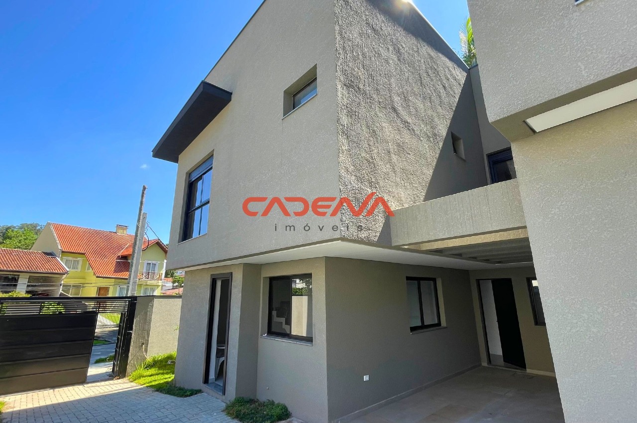 Sobrado à venda no Mercês: 