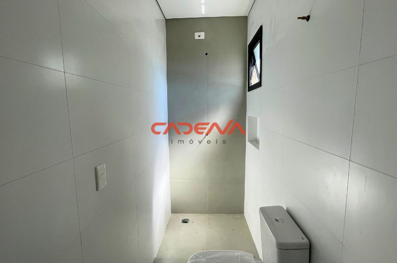 Sobrado à venda no Mercês: 