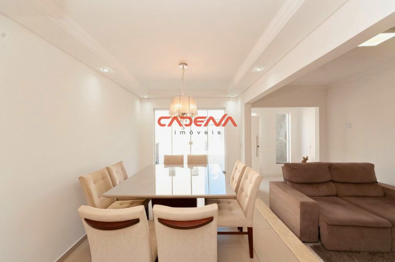 Sobrado para aluguel no Parolin: 