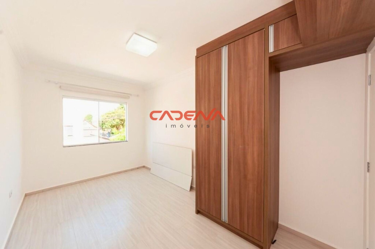 Sobrado para aluguel no Parolin: 