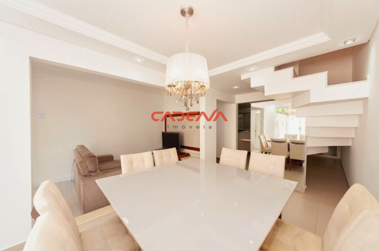 Sobrado para aluguel no Parolin: 