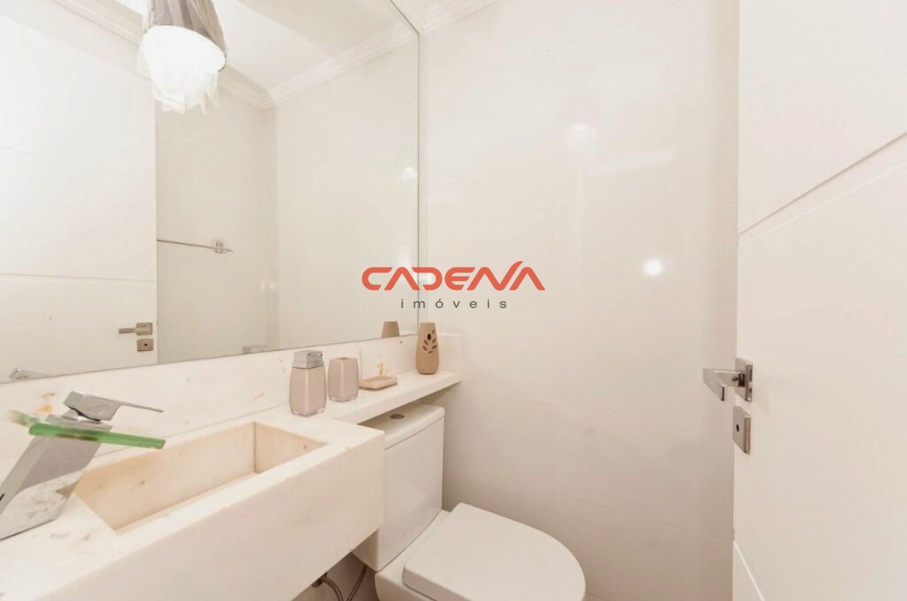 Sobrado para aluguel no Parolin: 