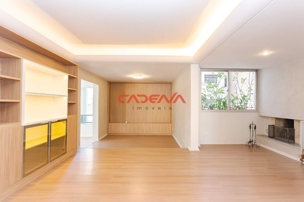 Apartamento para aluguel no Batel: 