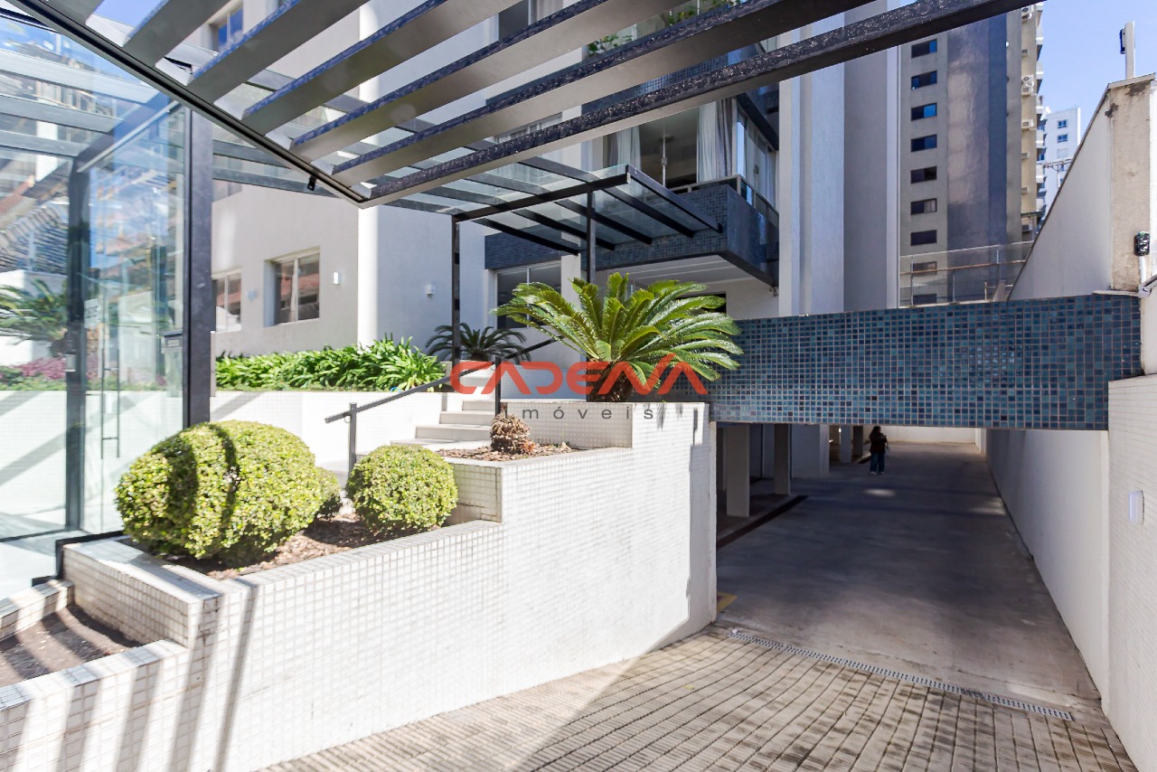 Apartamento para aluguel no Batel: 