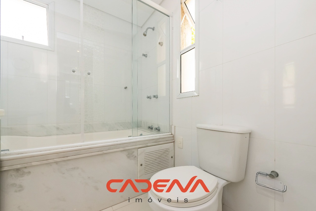 Casa em condomínio fechado para aluguel no Água Verde: 