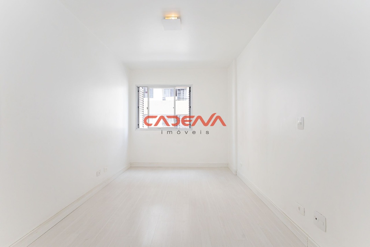 Apartamento à venda no Cabral: 
