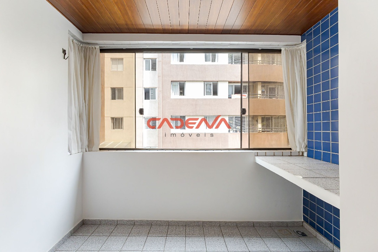 Apartamento à venda no Cabral: 
