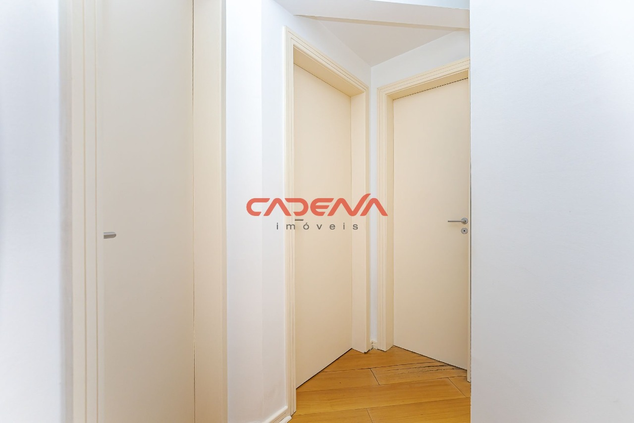 Apartamento à venda no Cabral: 