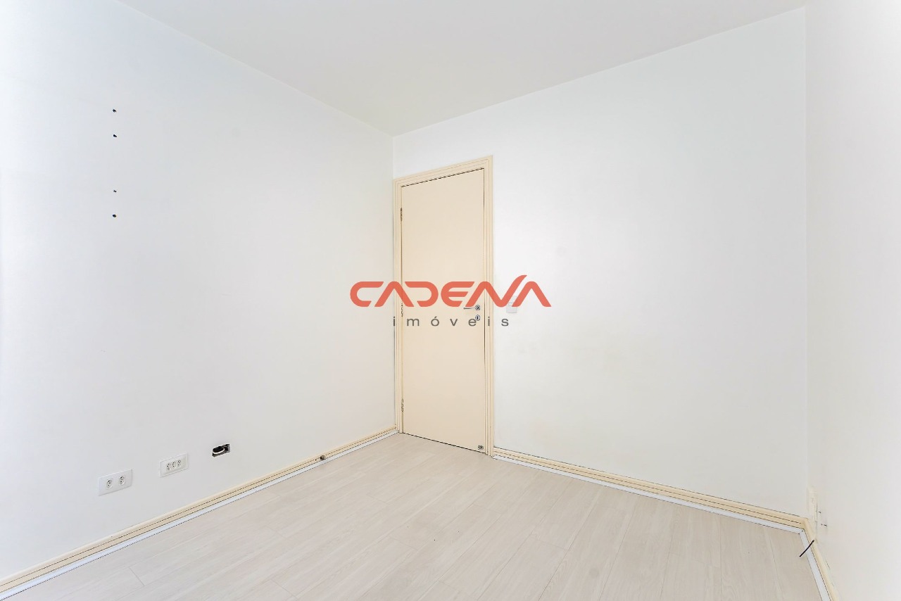 Apartamento à venda no Cabral: 