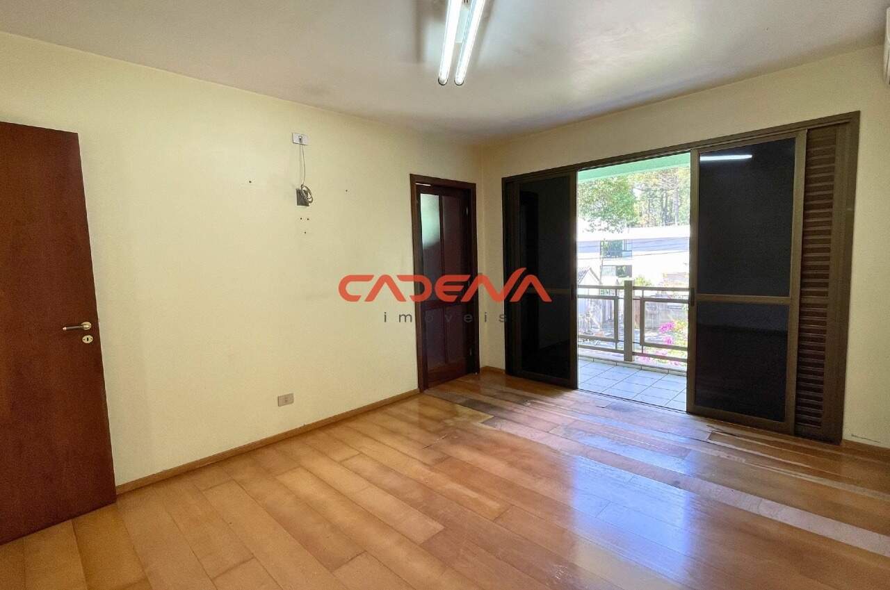 Casa à venda no Campo Comprido: 