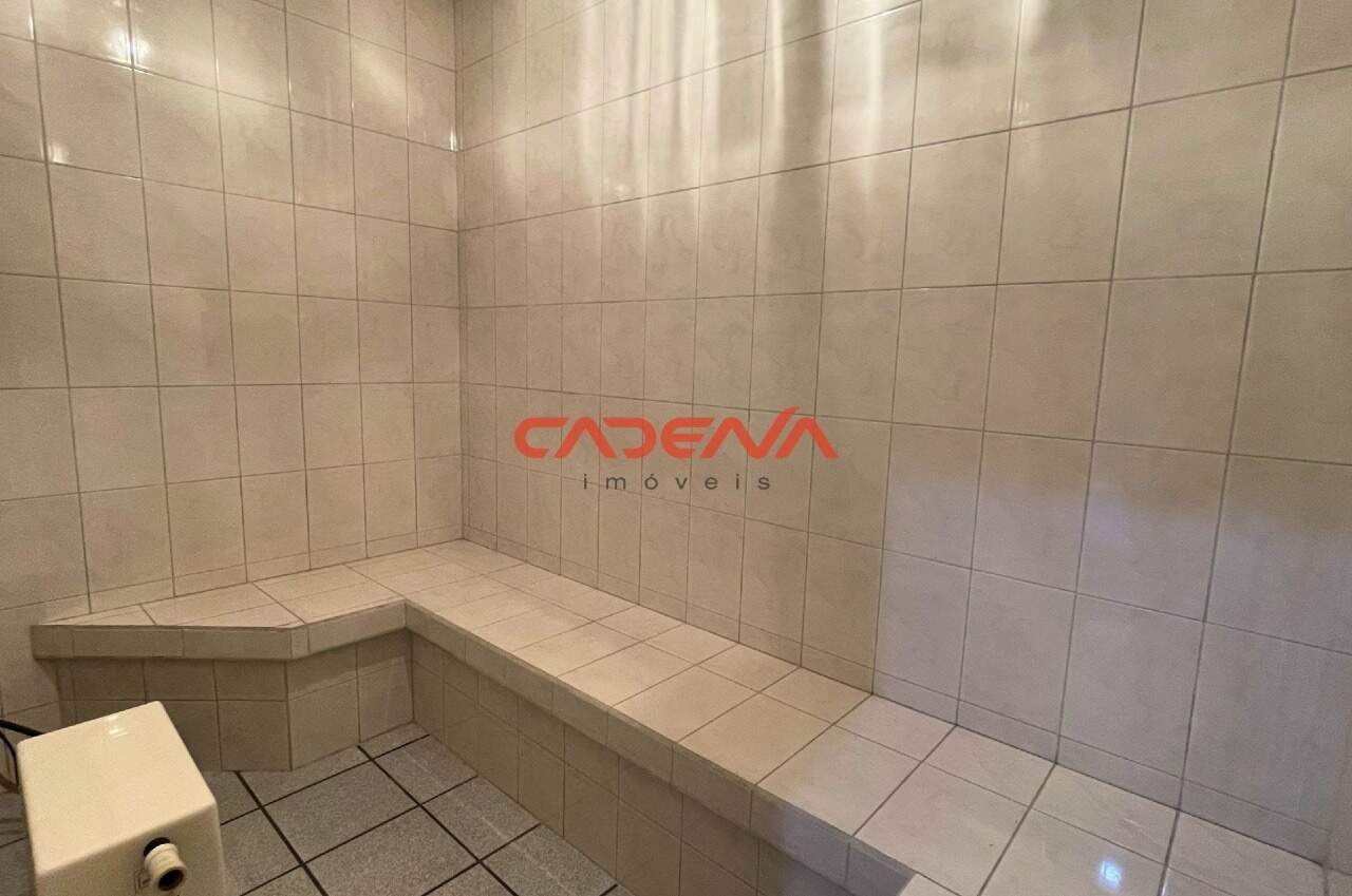 Casa à venda no Campo Comprido: 