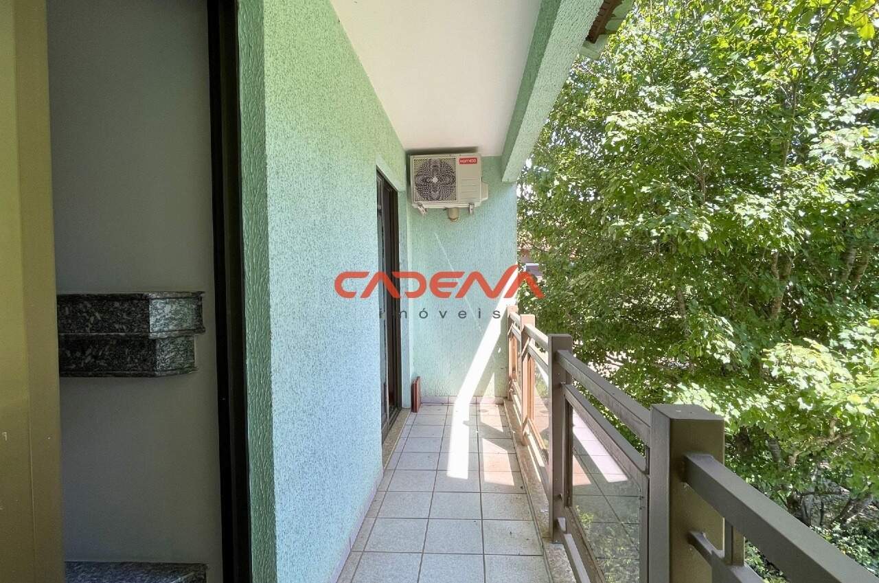 Casa à venda no Campo Comprido: 
