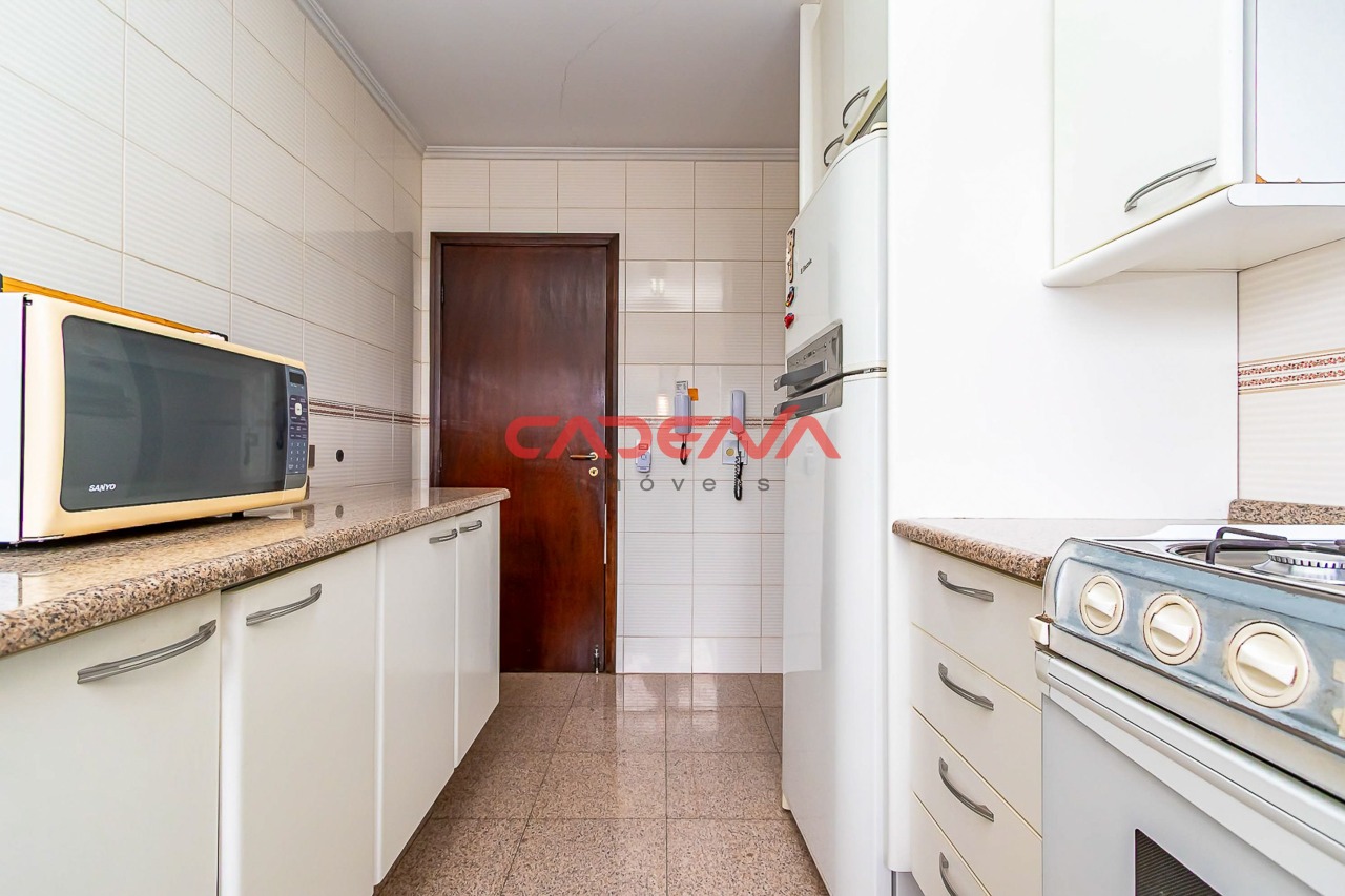 Cobertura à venda no Mercês: 