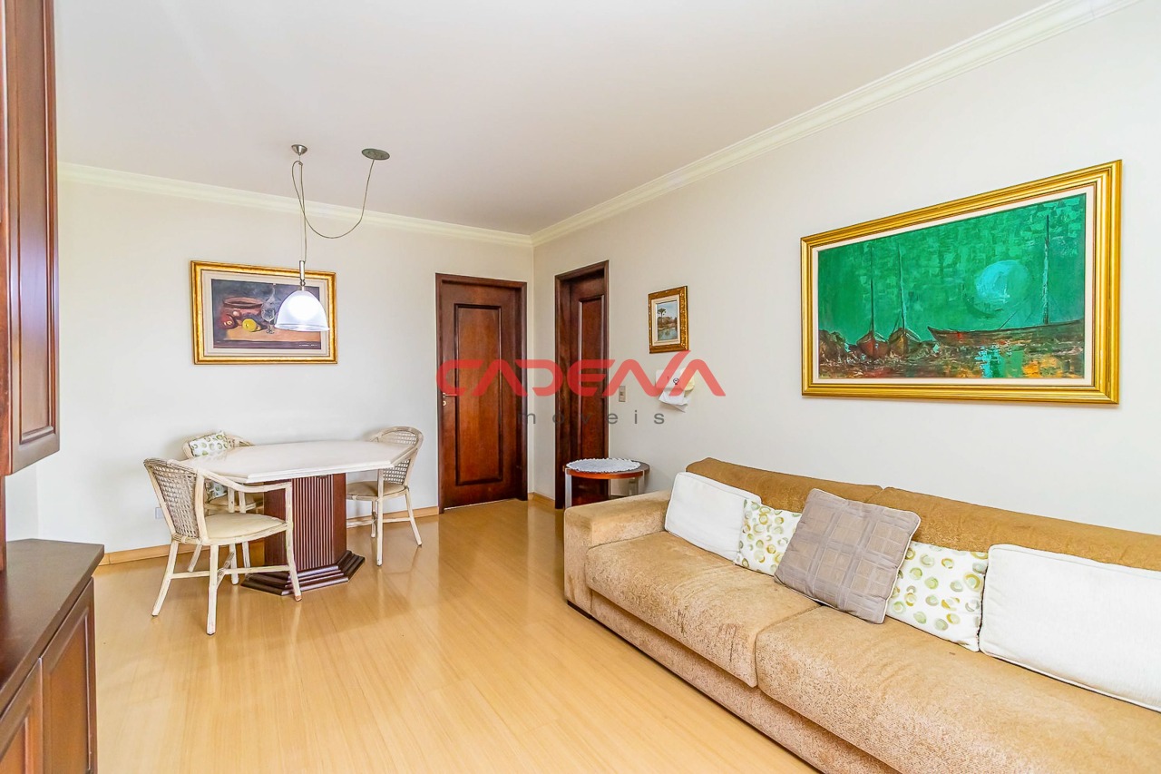 Cobertura à venda no Mercês: 