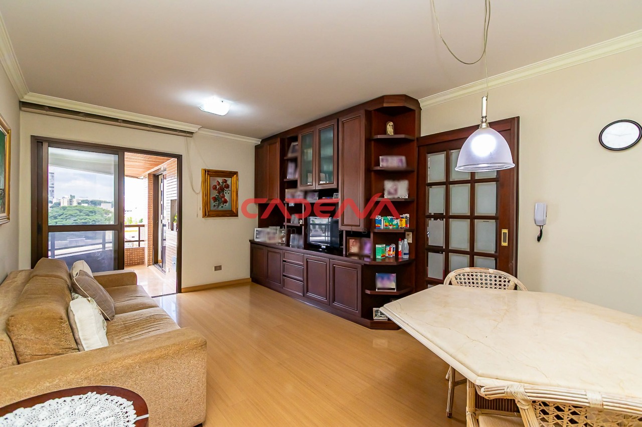 Cobertura à venda no Mercês: 