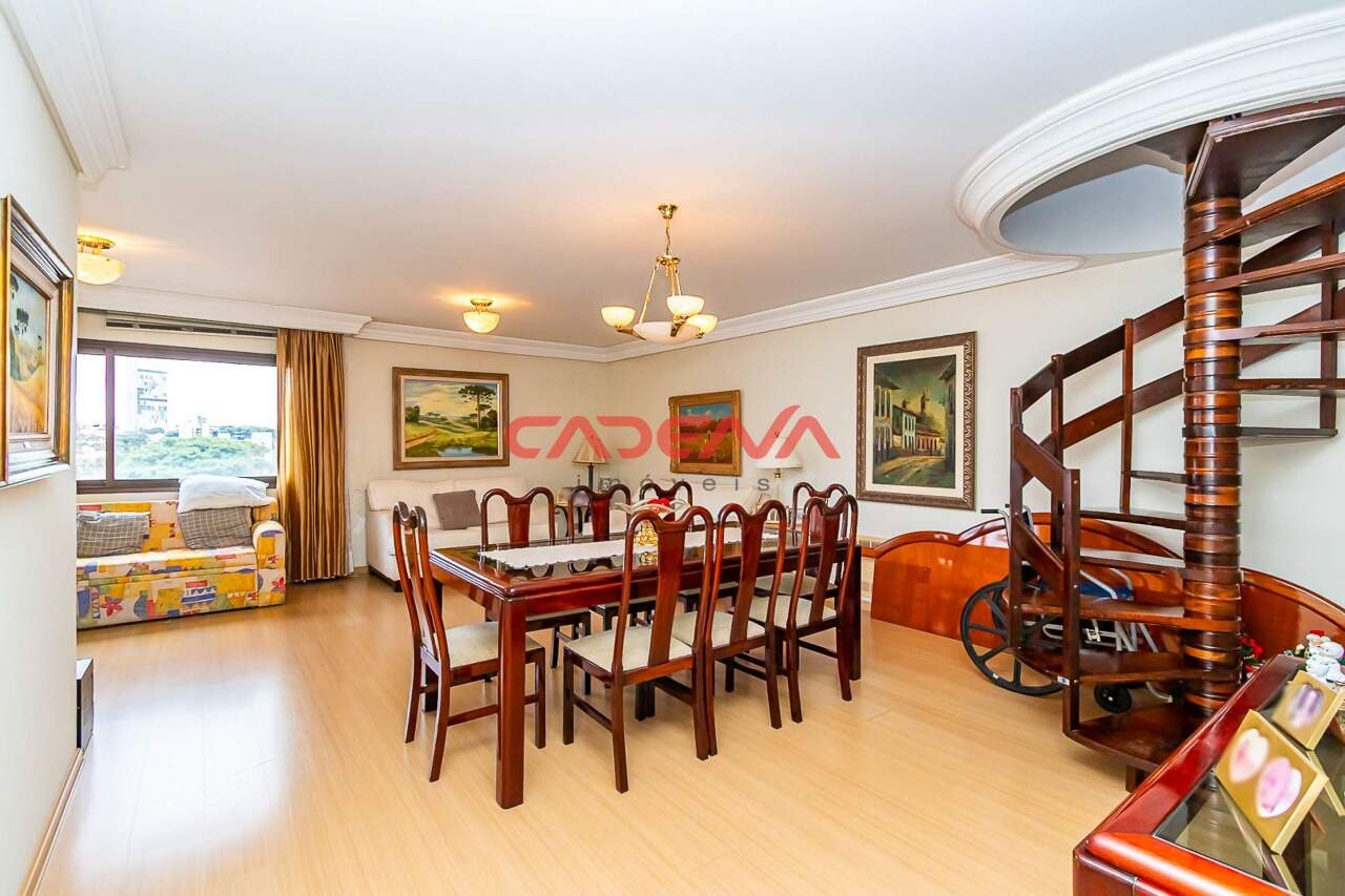 Cobertura à venda no Mercês: 