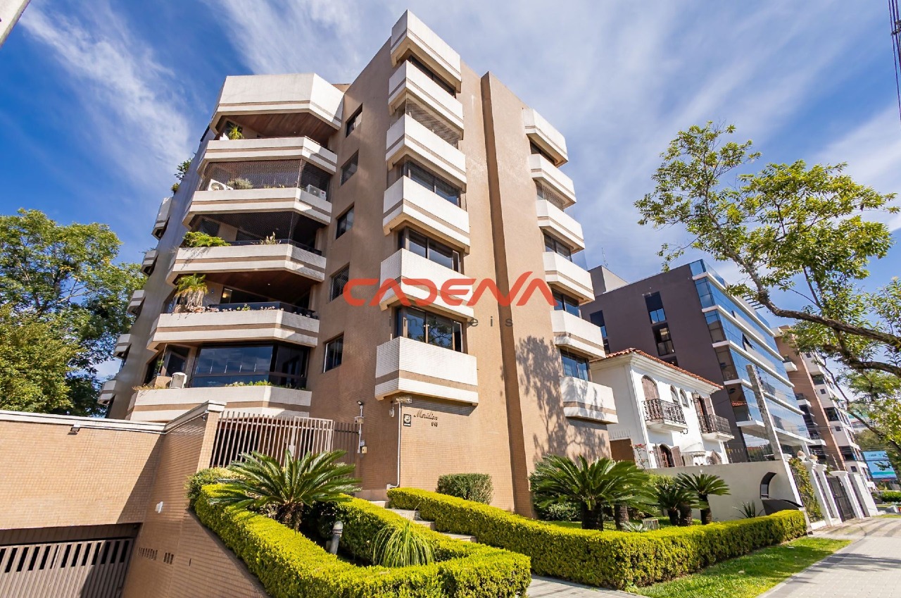 Cobertura à venda no Mercês: 