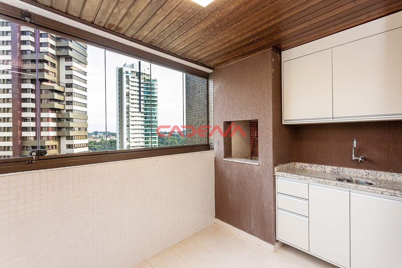 Apartamento para aluguel no Mossunguê: 