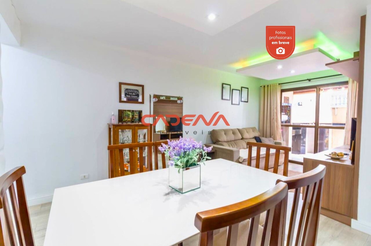 Apartamento à venda no Novo Mundo: 