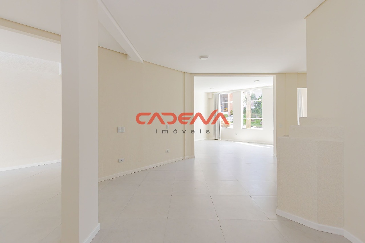 Casa em condomínio fechado para aluguel no Santo Inácio: 