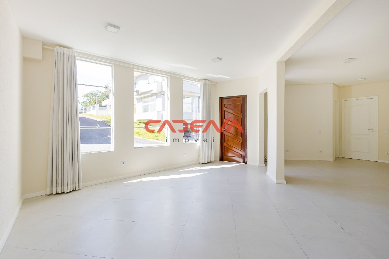 Casa em condomínio fechado para aluguel no Santo Inácio: 