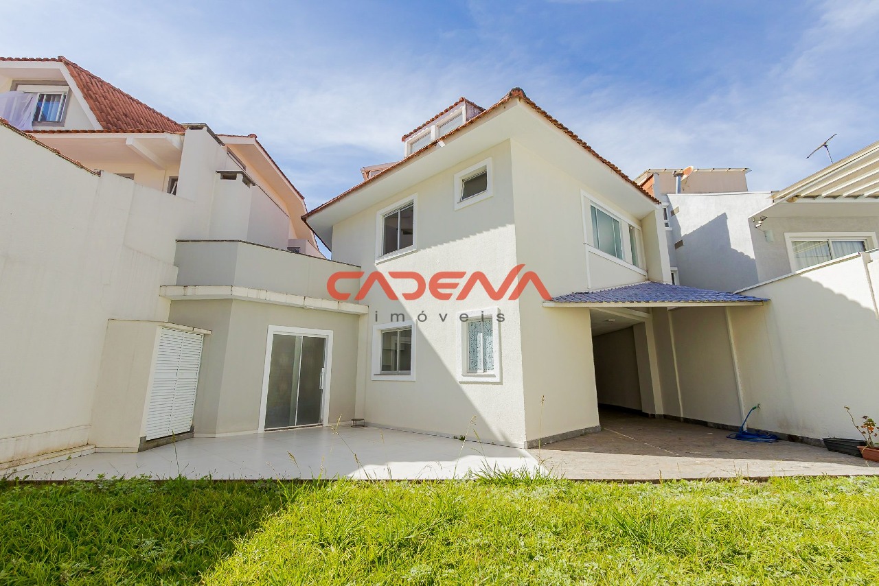 Casa em condomínio fechado para aluguel no Santo Inácio: 