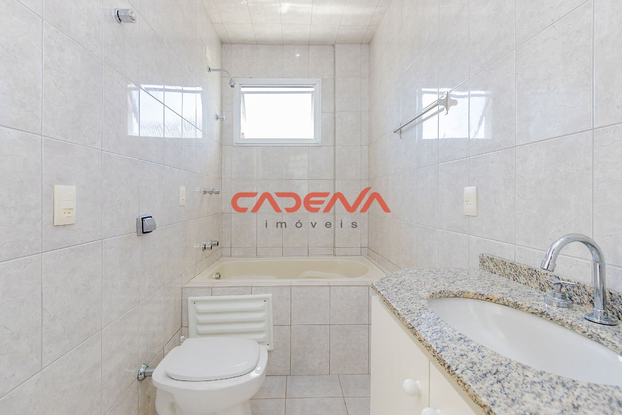 Casa em condomínio fechado para aluguel no Santo Inácio: 