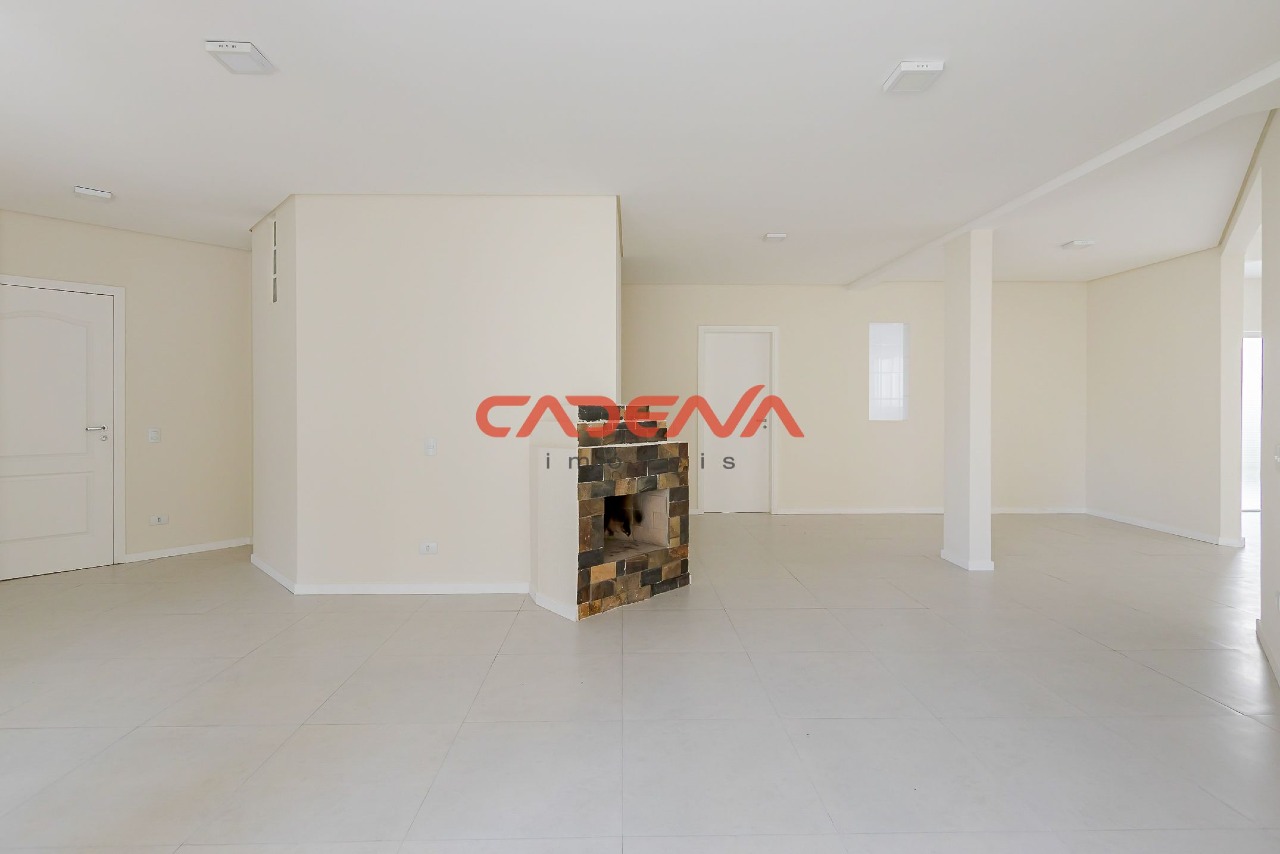 Casa em condomínio fechado para aluguel no Santo Inácio: 