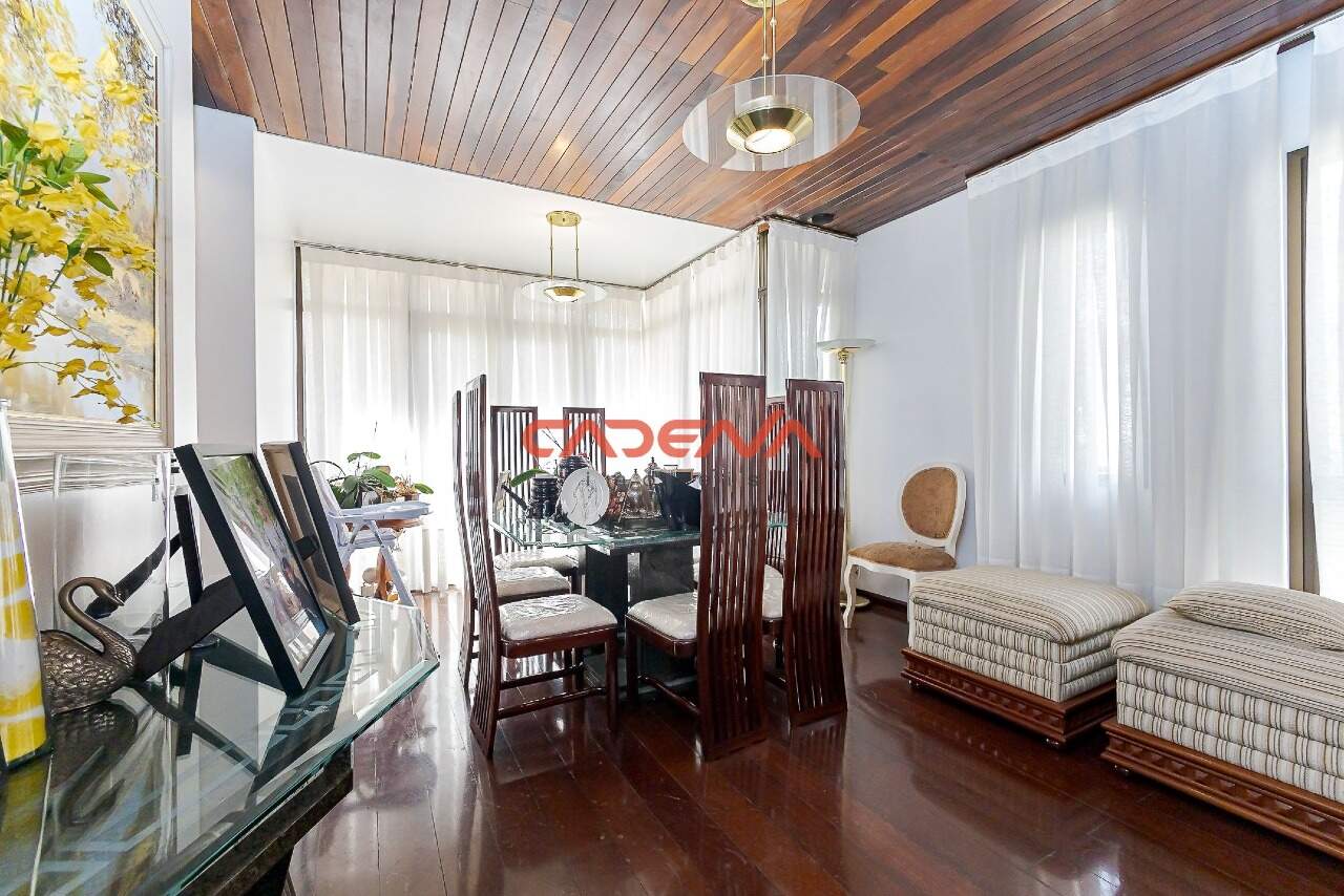 Casa em condomínio fechado à venda no Seminário: 