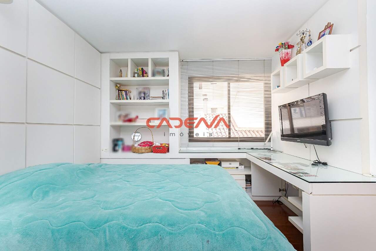 Casa em condomínio fechado à venda no Seminário: 