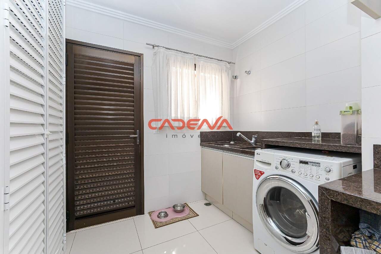 Casa em condomínio fechado à venda no Seminário: 