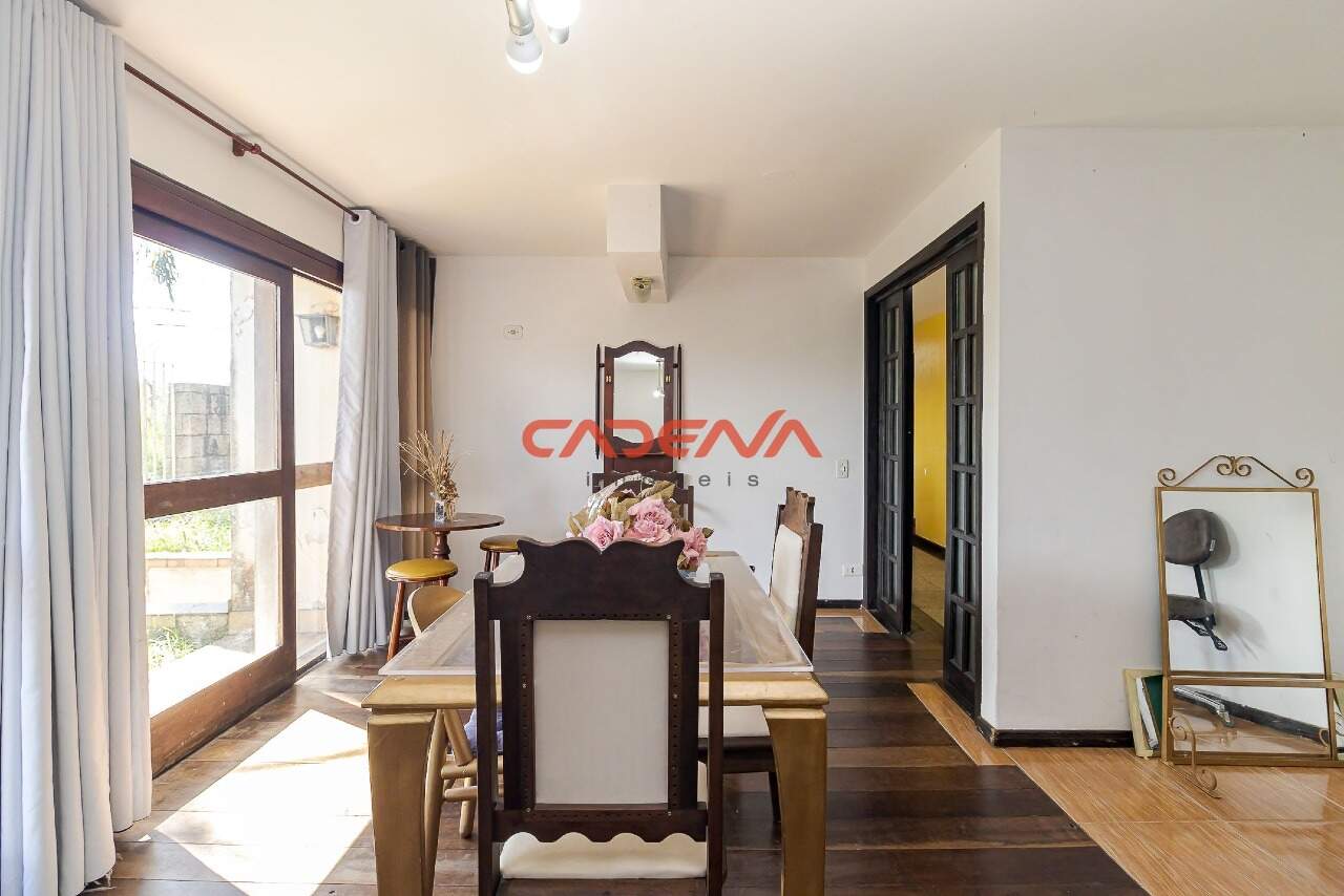 Casa à venda no Santo Inácio: 