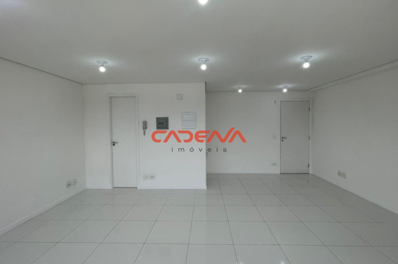 Sala para aluguel no Centro Cívico: 