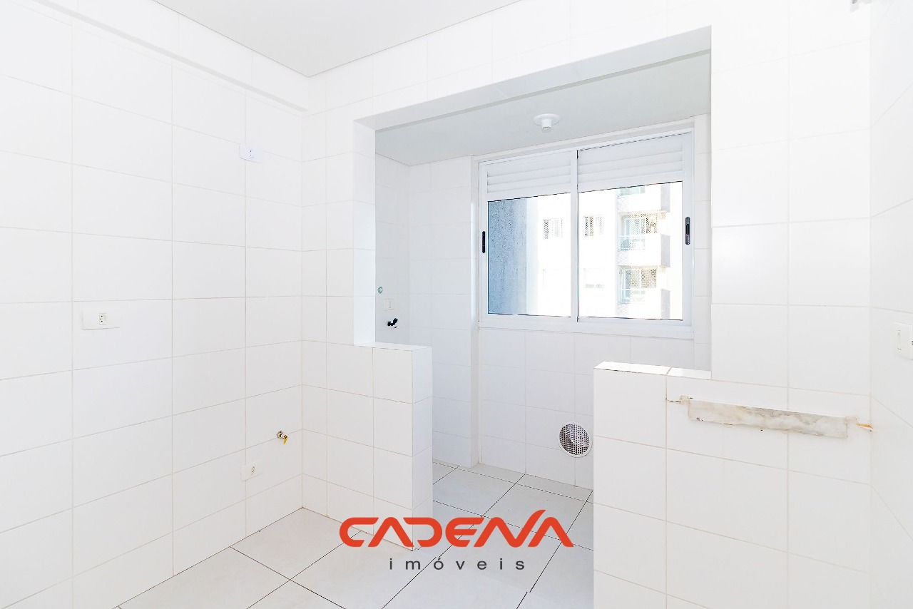 Apartamento para aluguel no Capão Raso: 