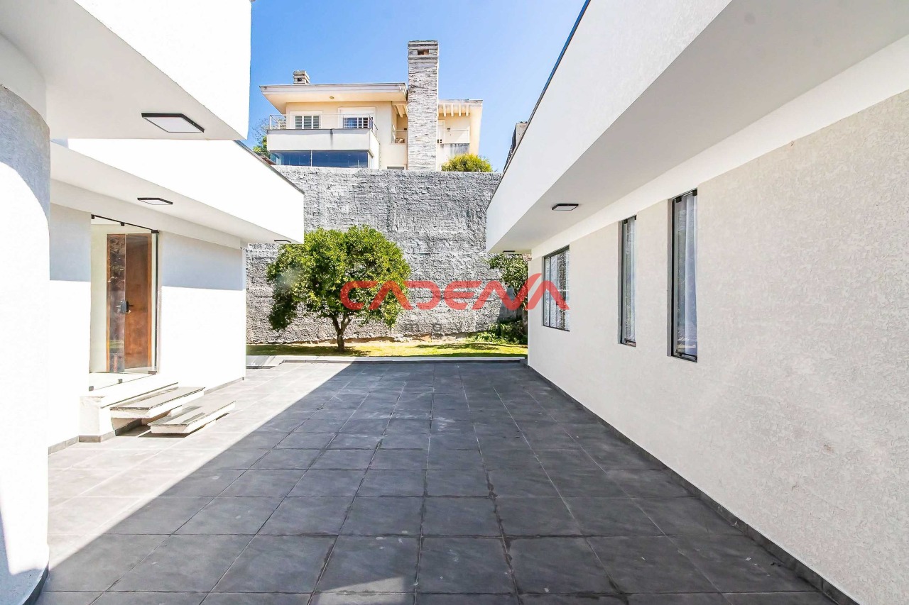 Casa à venda no Pilarzinho: 