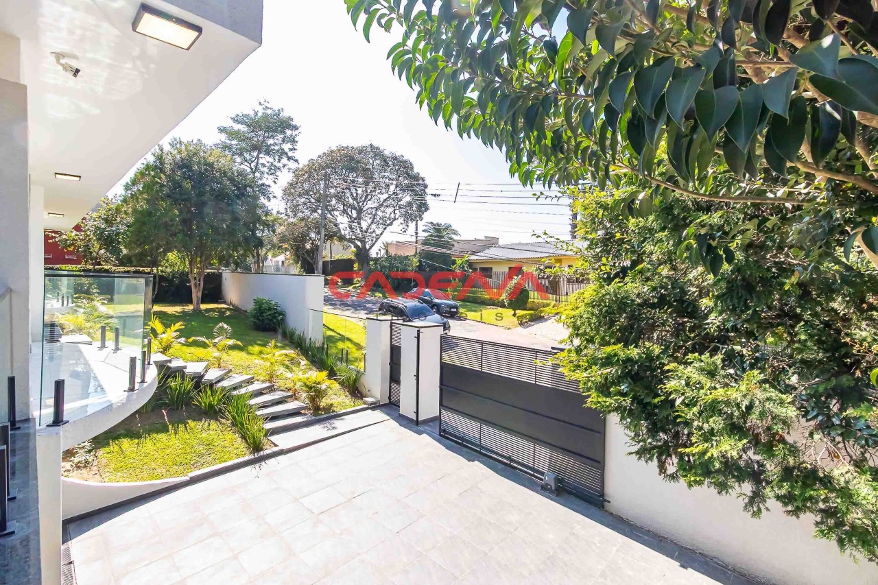 Casa à venda no Pilarzinho: 