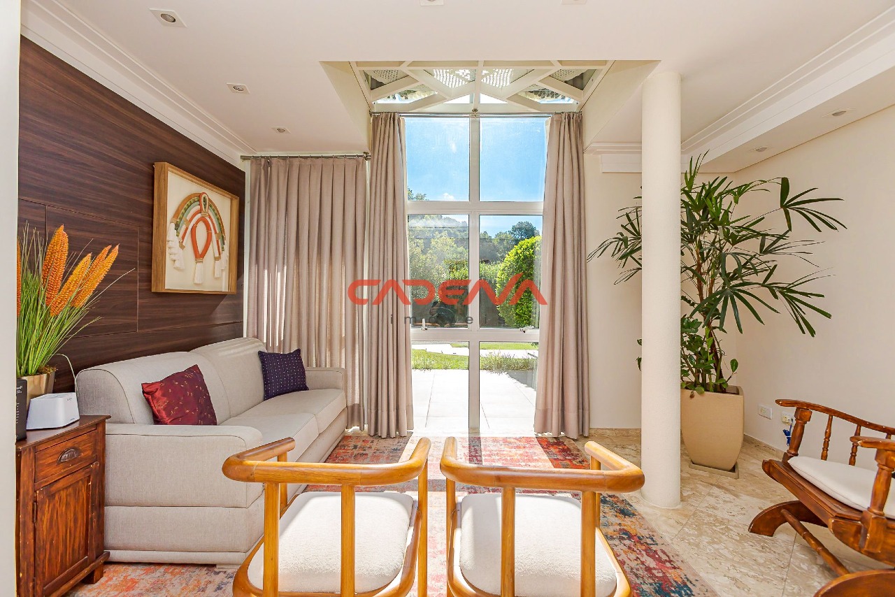 Casa para aluguel no Campo Comprido: 