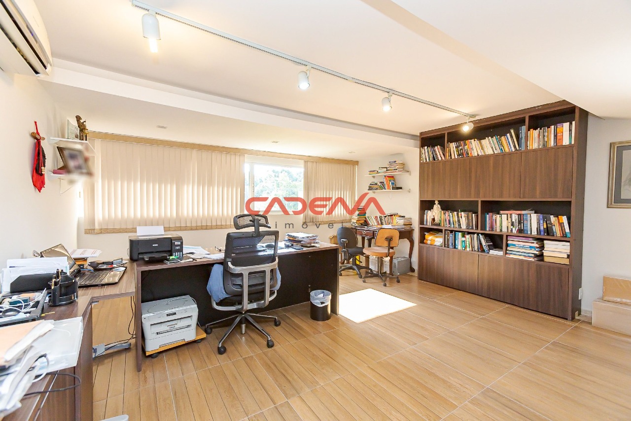 Casa para aluguel no Campo Comprido: 