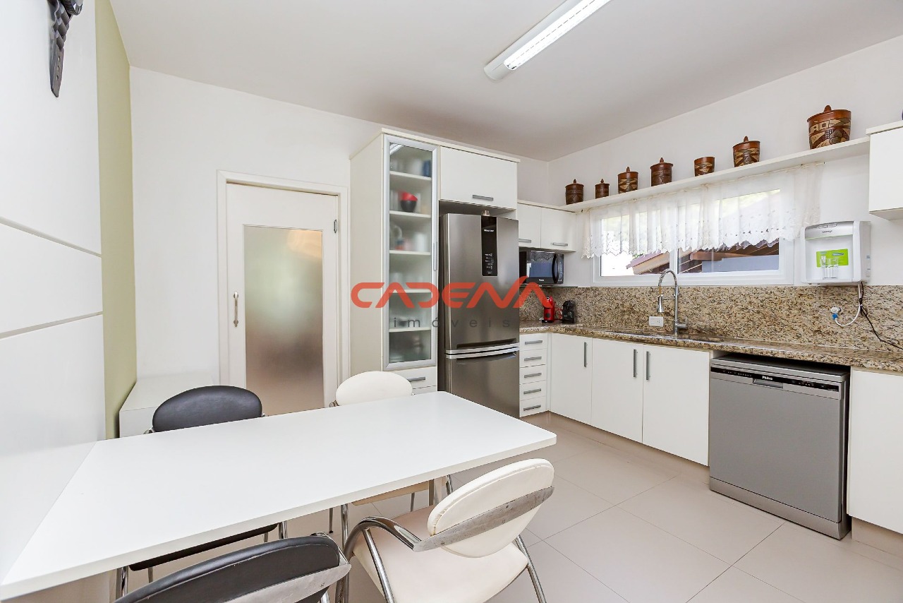 Casa para aluguel no Campo Comprido: 